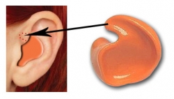 Individuální špunty do uší na plavání - správné nasazení